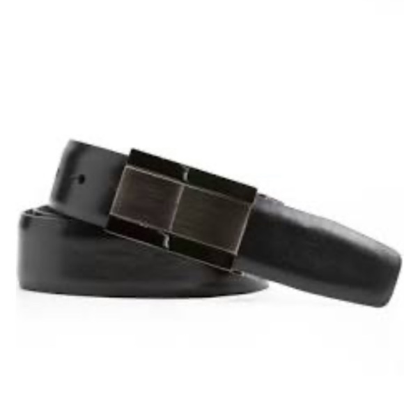 NWT Swiss Gear Black & Brown Leather Belt With Reversible Logo Buckle - Picture 1 of 12